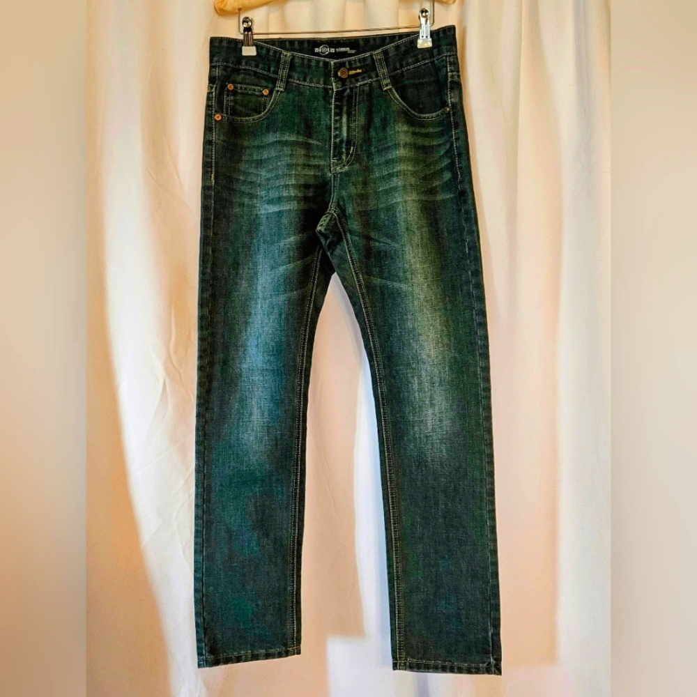 ZHOUZI‎ Fashion Jeans Mens Size 30 Dark Distressed